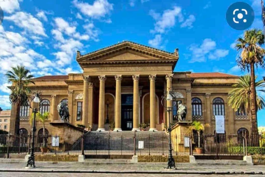 Politeama Suite In The Heart Of The City Palermo Ngoại thất bức ảnh