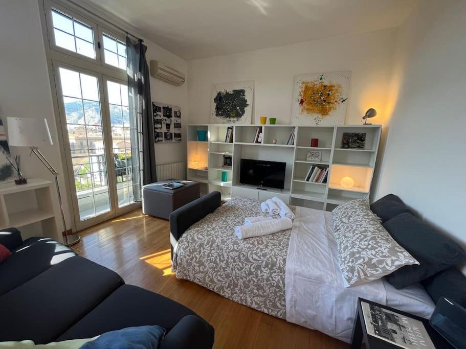 Politeama Suite In The Heart Of The City Palermo Ngoại thất bức ảnh
