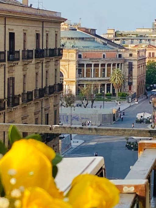 Politeama Suite In The Heart Of The City Palermo Ngoại thất bức ảnh